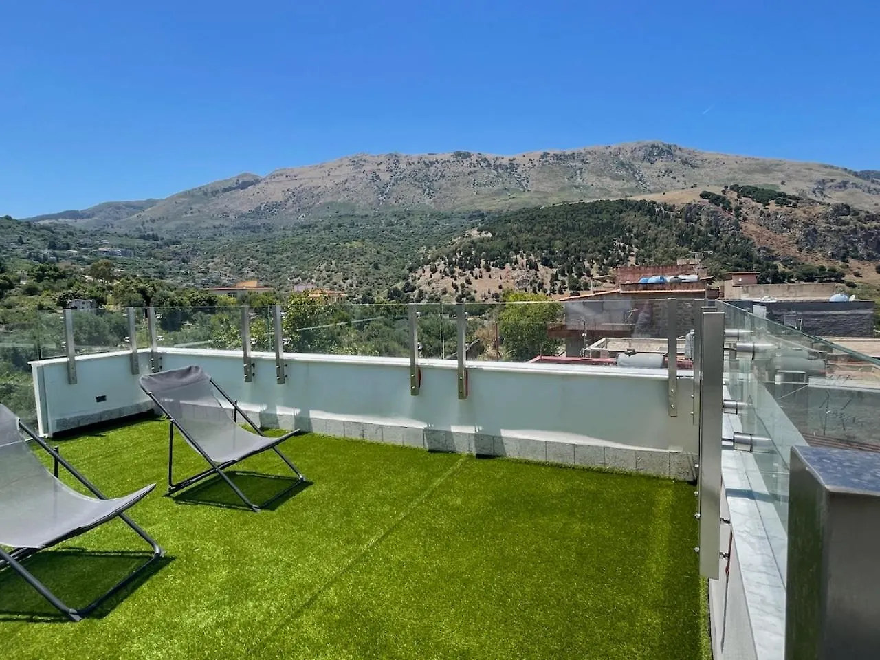Panoramica Via Villa Carini 0*,